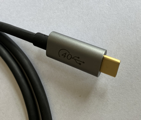 1.8m HDMI ওয়্যার হারনেস USB 4 240w নমনীয় Hdmi কভার বাকলের ধরন